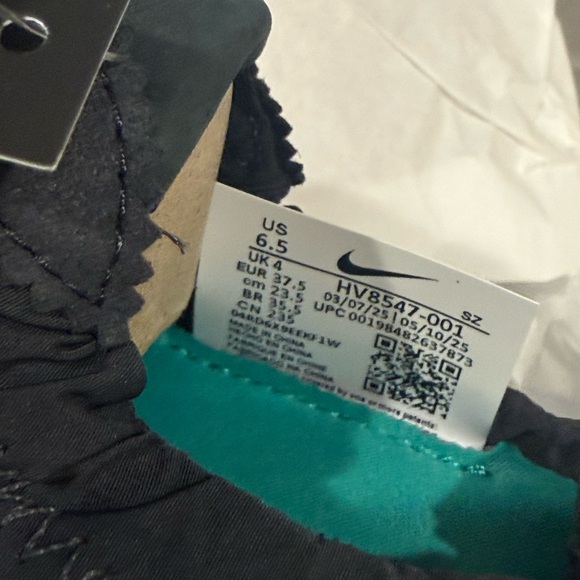 Jacquemus Black and Cream Sneakers - Picture 3 of 4